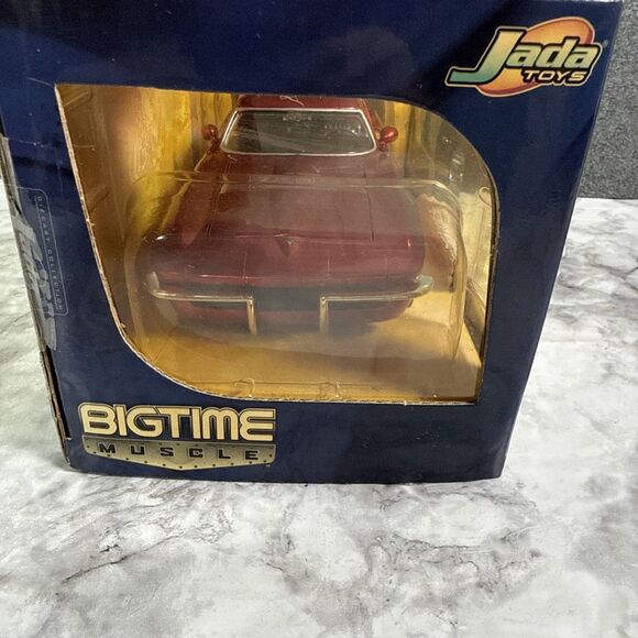 Bigtime Muscle Jada Dub City 1:24 1963 Chevy Corvette Stingray Red Custom Engine - Picture 5 of 6
